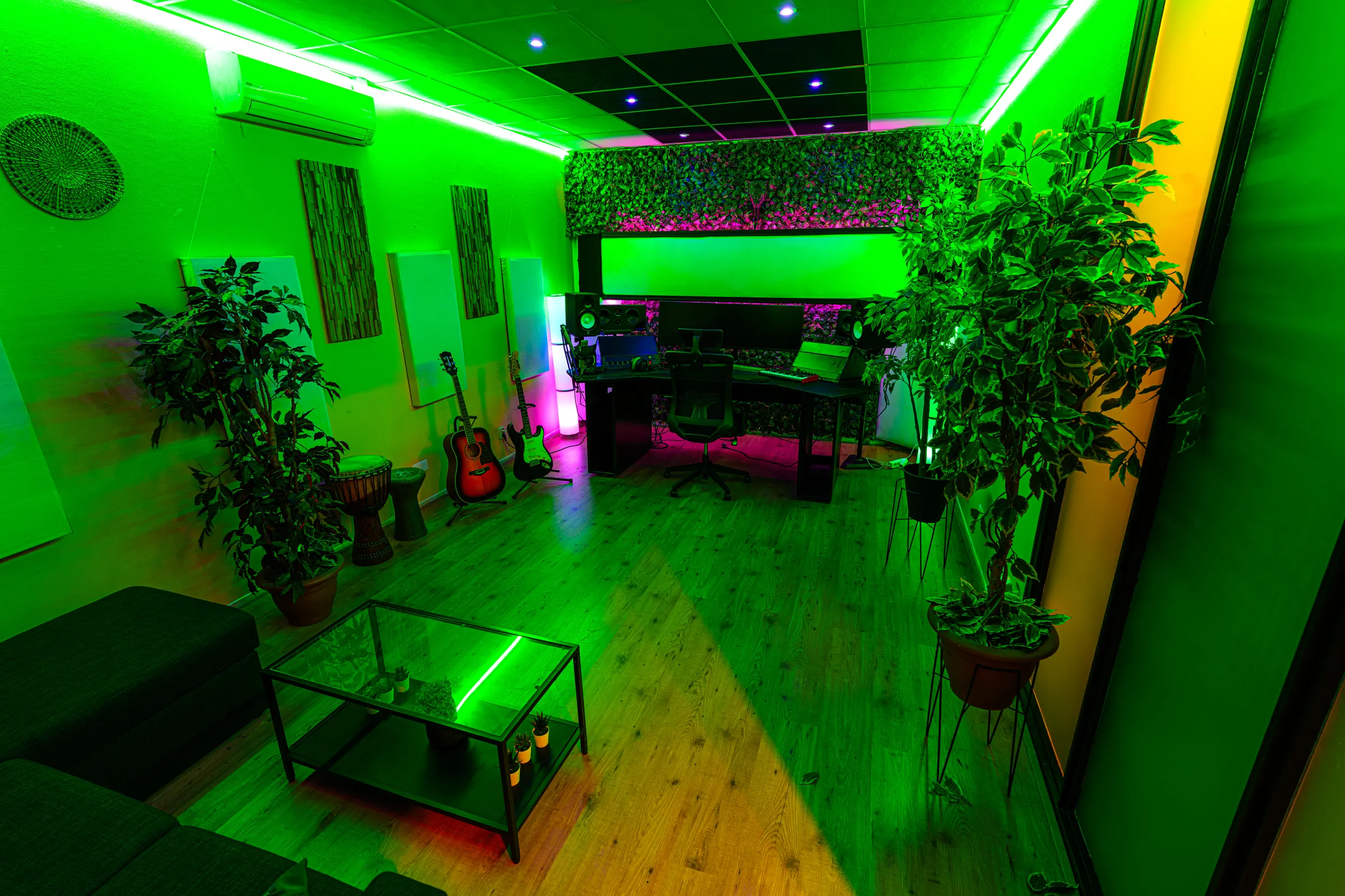 Studio 2 in groen licht